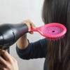 Deslía Hair Flow Cepillo Ovalado Pequeño Fucsia