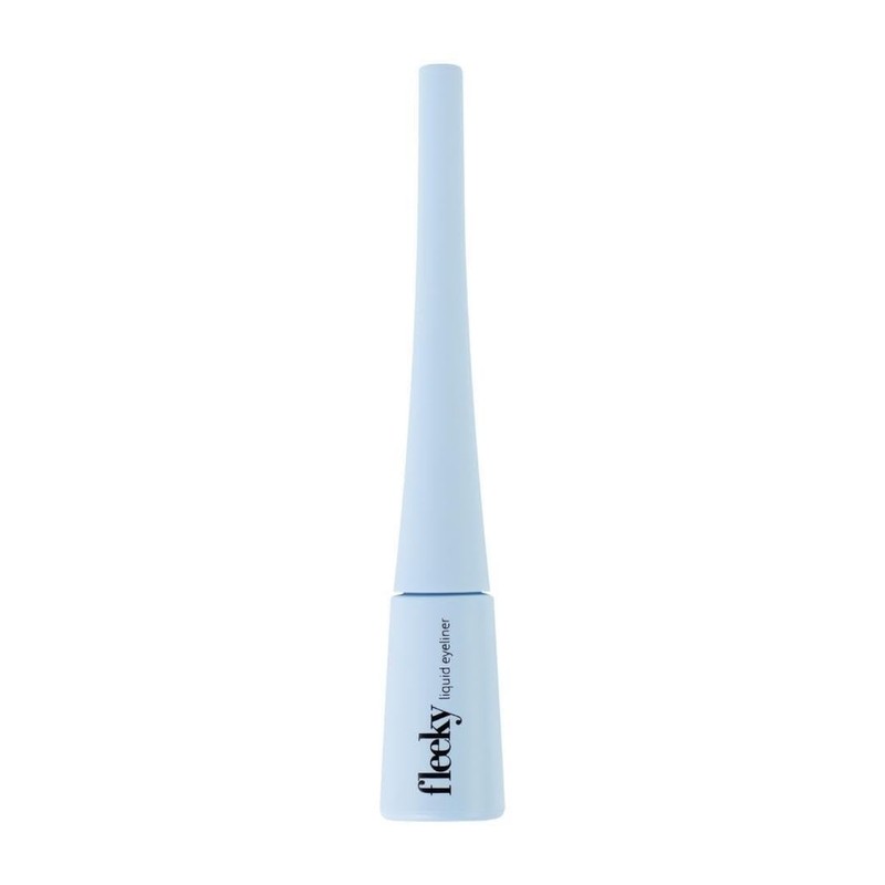 Black Liquid Eyeliner Pen – Long-Lasting & Waterproof for Expressive
