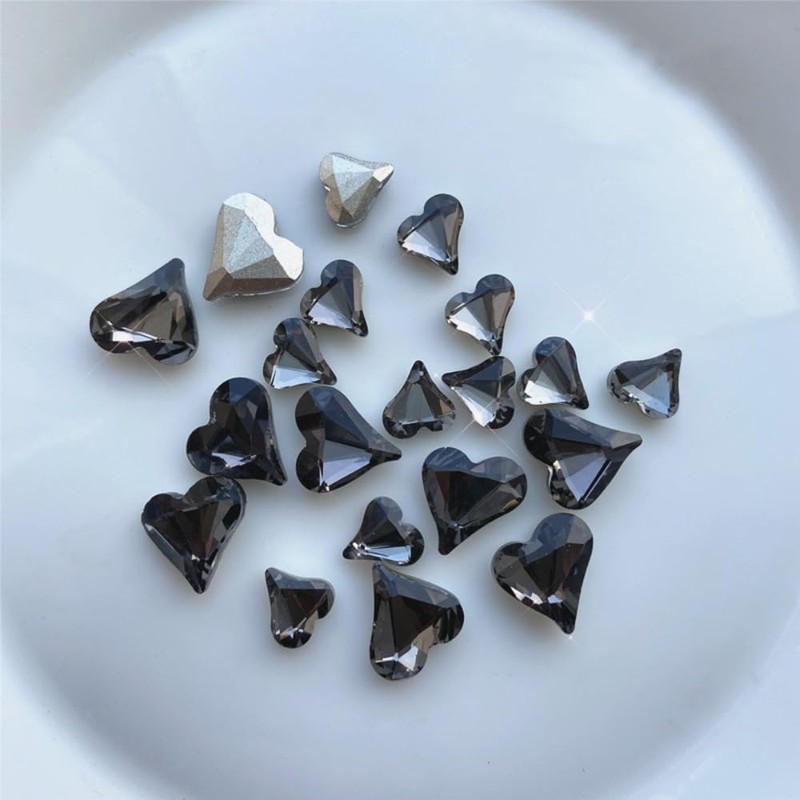 Yuzhiye 30pcs Rhinestone Heart Shape Glass Stone Nail Parts Large
