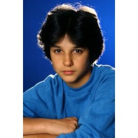 RALPH MACCHIO YOUNG STUDIO PORTRAIT IN SWEATSHIRT KARATE KID ERA 24x36 POSTER