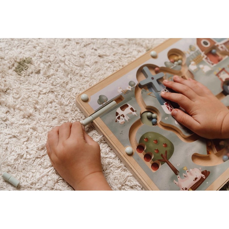 Little Dutch 7164 Magnetic Game Labyrinth Farm - Little Farm