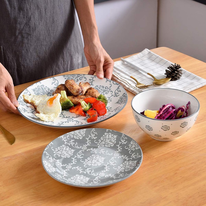 Original Heart 12-Piece Dinnerware Set, Ceramic Dish Set with Plates,