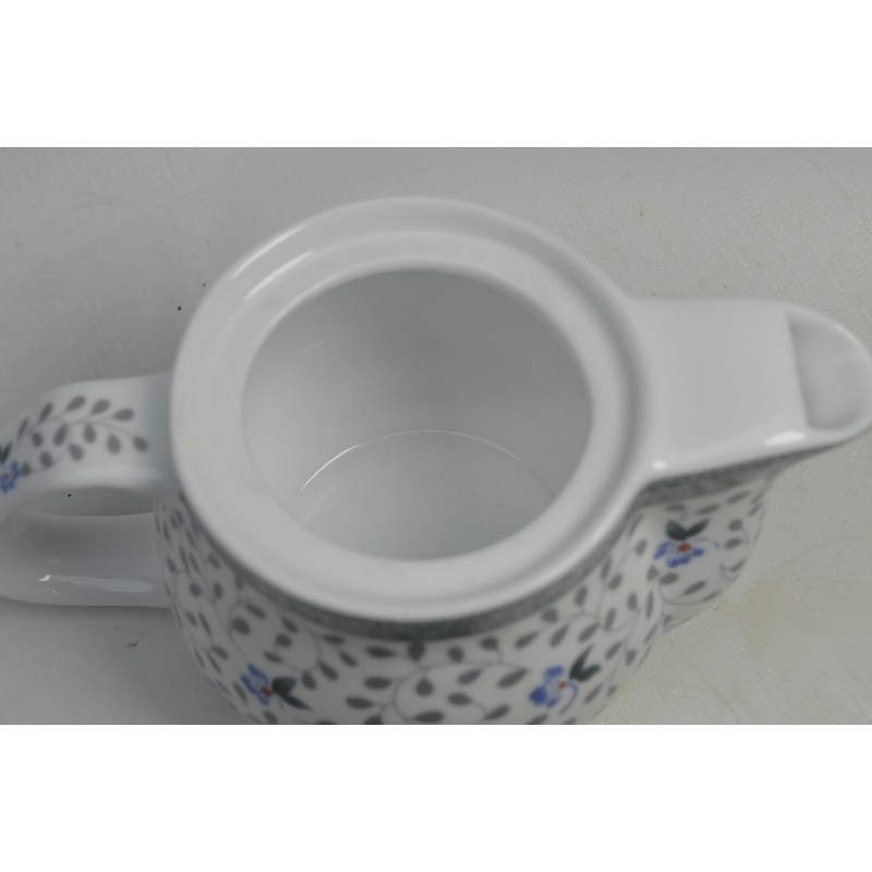 Porcelain Teapot 500ml Kettle with Removable Stainless Steel Infuser (Flower)