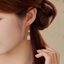 Allereya Boho Tulip Flower Drop Earrings White Flower Pearl Earrings Acrylic Floral Dangle Earrings Lily Of Valley Flower Earrings Jewelry for Women