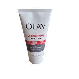 Olay .OLAY DETOXIFYING Pore Scrub Pro-Vitamin B12 for All Skin Types 150ml (5.0 Oz).