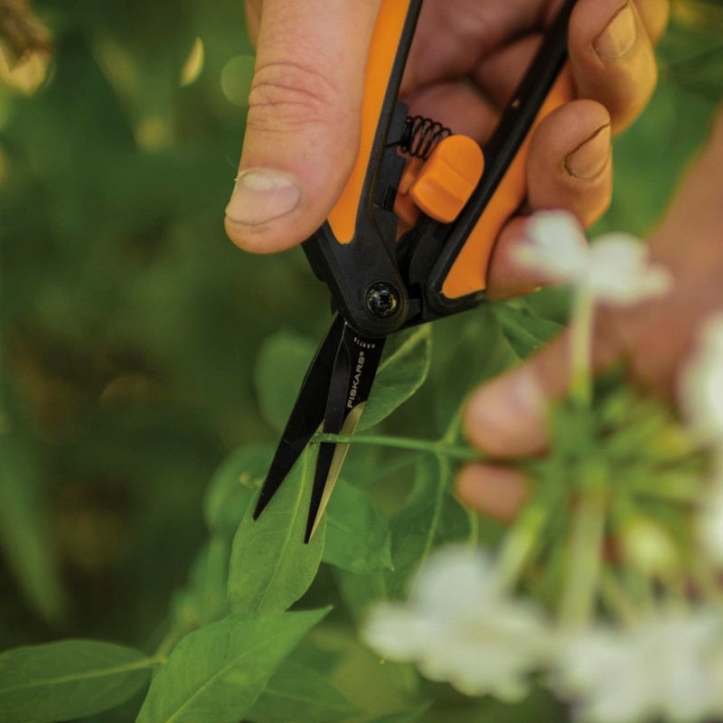 Fiskars Pruning Snips - 6" Garden Shears with Comfort Grip