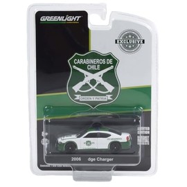 GR 1:64 2006 Charger Police - Carabineros de Chile - White and Green (Hobby Exclusive) 30270 Die-cast Car Model