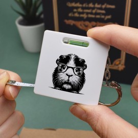 Azeeda 'Guinea Pig Wearing Glasses' Keyring Tape Measure/Spirit Level Tool (KM00038478)