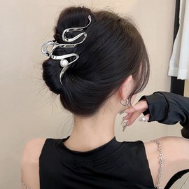 Silver Irregular Hair Claw Clips Metal Hair Clip with Big Pearl Design Irregular Wave Hair Jaw Clips Large French Hair Clip for Thick/Thin Simple Hair Accessories for Women Girls Hair Decorations