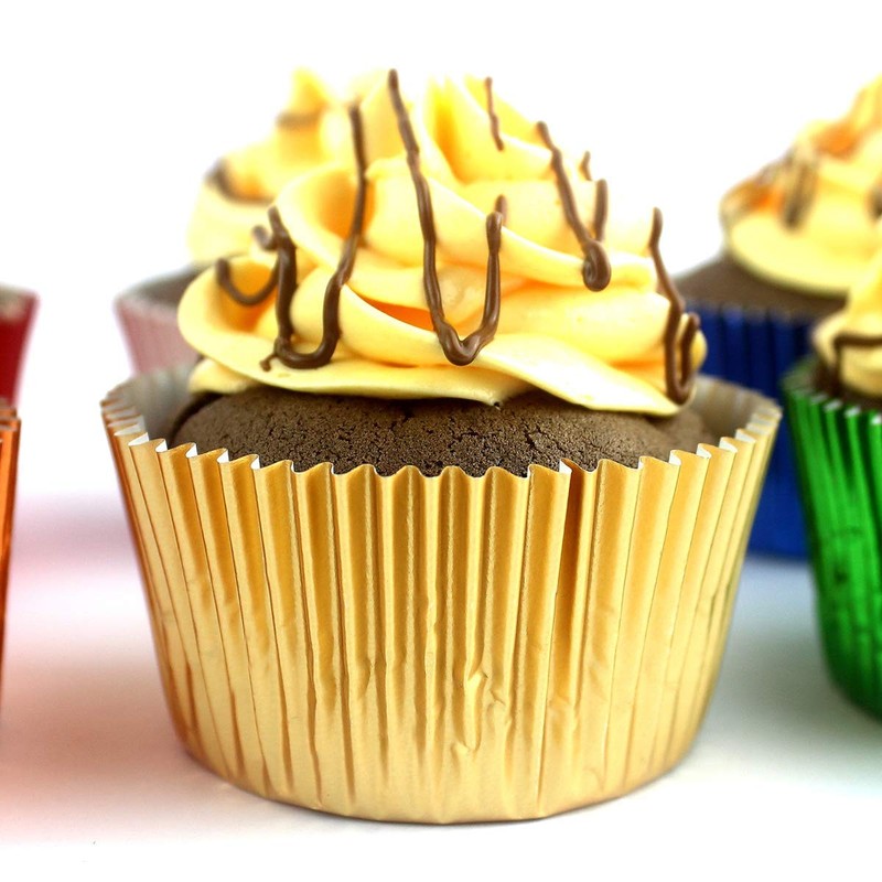 Eoonfirst Foil Cupcake Liners Standard Baking Cups 100 Pcs (Gold)