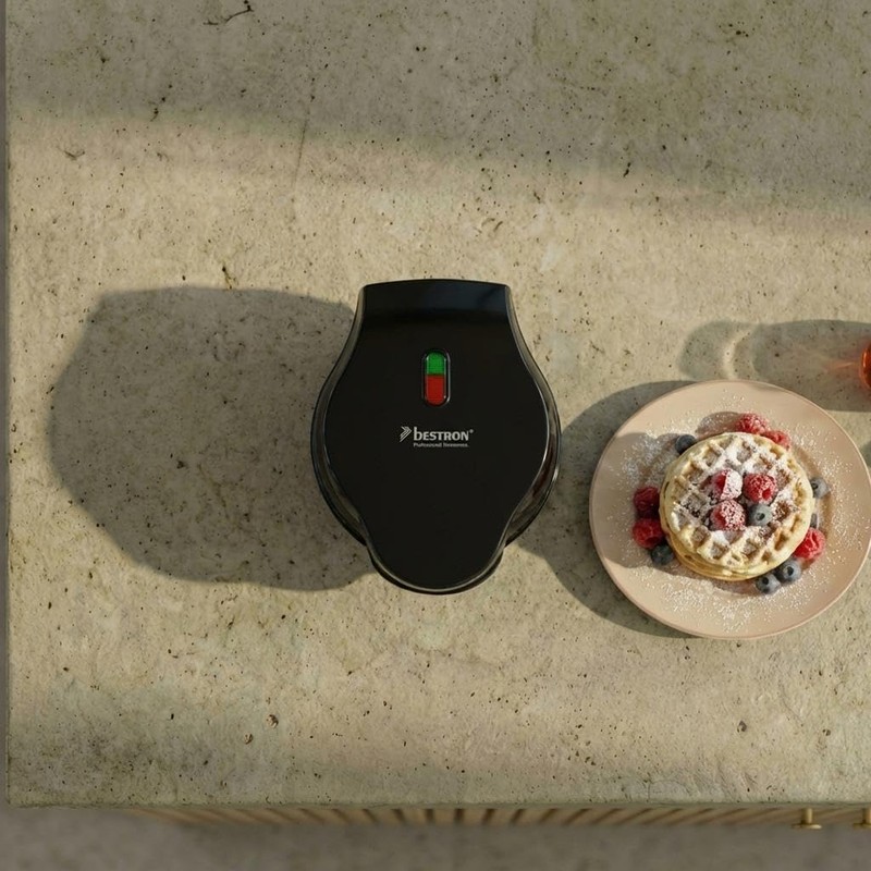 Bestron Mini Waffle Iron for Classic Waffles, Small Waffle Maker