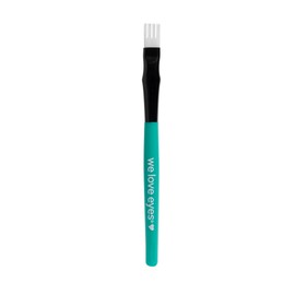 We Love Eyes - In Between Eyelash Brush - Ideal for removing stubborn eyelid margin debris for lash retention - safe for lash extensions - ideal for those prone to anterior blepharitis & collarettes