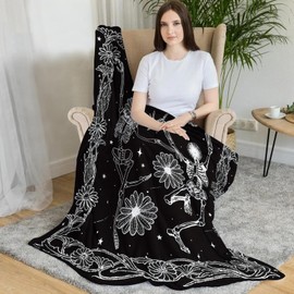 Wegklazax Skull Throw Blanket, Black and White Soft Cozy and Warm Couch Blankets Gift for Skull Lover, Decorative Blankets for Sofa Couch Bed, Black White 50×60 inches