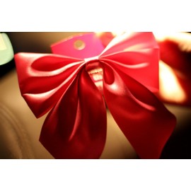 Ribest Cinta de satén de doble cara roja de 3/8 pulgadas, 50 yardas por rollo, para envolver regalos, ramo de flores, accesorios para el cabello, boda, cumpleaños