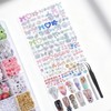 Oltre 4000 pezzi di charm per unghie e strass in