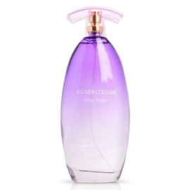 50ml sunscreen that gently adheres to the skin with a natural glow / 자연스러운 광채 부드럽게 피부 밀착되는 선크림 50ml