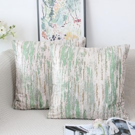 NIULAA Velvet Cushion Cover, 40 x 40 cm, Set of 2, Green Cushion Covers, Vintage Sofa Cushion, Couch Cushion, Aesthetic Decorative Cushion Cover, Decorative Cushion Covers, Square Decorative Cushion