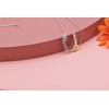 Collar con colgante de plata de ley con diseño de