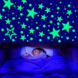 BEE VIBES Stickers Estrellas Fluerescentes 845 Piezas - Set de Pegatinas para techo de estrella, decoración fluorescente brilla en la oscuridad, adornos infantiles para niñas y niños
