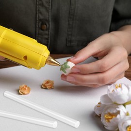 Pack of 100 Hot Glue Sticks 7 x 100 mm, Hot Glue Gun Sticks, Transparent Quick Drying, Glue Sticks Compatible with Most Glue Guns, Hot Glue Stick for DIY and Repairing, Glue Sticks