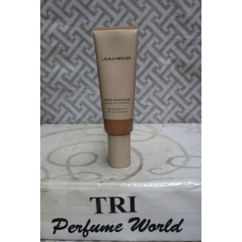 LAURA MERCIER Tinted Moisturizer 1.7 oz. (50ml) SPF 30 Natural