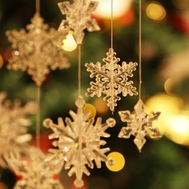 Boao Clear 45 Pcs Acrylic Clear Christmas Snowflakes Ornaments Crystal Hanging Snowflake Ornaments for Christmas Tree Winter Indoor Home Room Decoration Xmas Wonderland Theme Party, 3 Styles