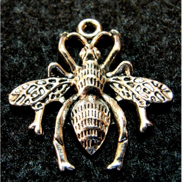 Tibetan 5Pcs. Tibetan Silver Large BEE Bug Charms Pendants Earring