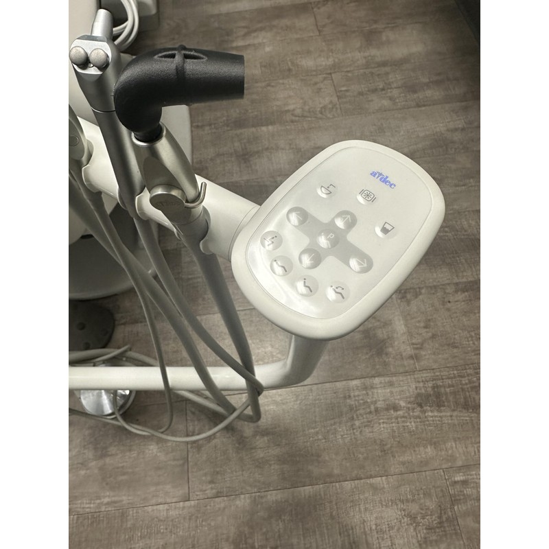 NovaFlow Dental Adapter for Isolite/Dryshield/VacuLUX