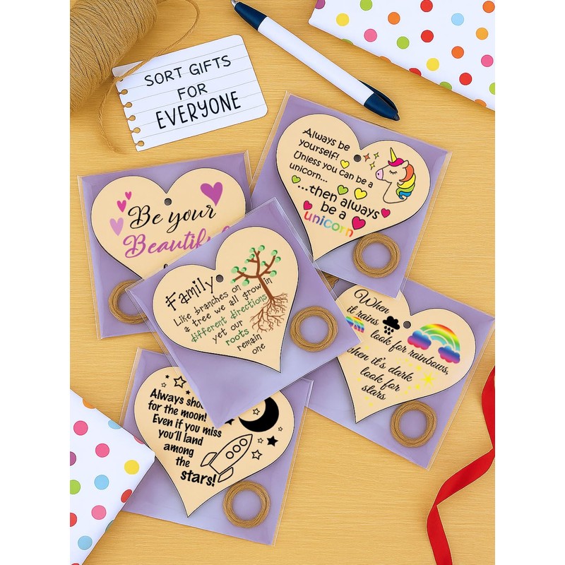 Pack of 5 Decorative Wooden Heart Plaques – Inspirational Quote