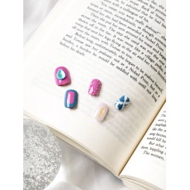 DAISO T.I.T.A Press Nail Tips 16 Pieces Kitch