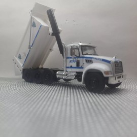 Greenlight 2019 Mack Granite NYPD New York City Police Dump Truck 1:64 Scale Diecast Model