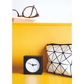 Lemnos Wecker City Pop/Wecker Analog ohne Ticken/Reisewecker in japanischer Qualität aus Holz gefertigt/analoger Wecker ohne Ticken/Wecker batteriebetrieben