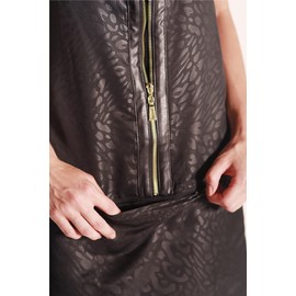 Ladybird Line145 Black Leopard Print Silver Zipper Front Water, Bleach and Hair Resistant Style Apron for Hair Stylists, Beauty Professionals and Home and Kitchen - One Size Fits Most