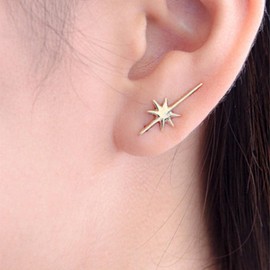 Xmsrn Vintage Star Earrings Tiny Star Stud Earrings Small Star Earrings Gold Minimal Stud Earrings Jewelry for Women and Girls (Gold)