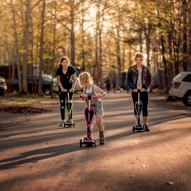 Skidee Toddler Scooter –Kids Scooter, LED 3 Wheel Scooter, Adjustable