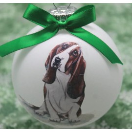 D061 Hand-made Christmas Ornament dog - Basset Hound - cute sitting head tilt