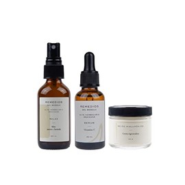 Remedios del Bosque Kit de Belleza para Cuidado de la Piel, Rutina de Skincare Completa con Crema Regeneradora de Ácido Hialurónico, Sérum de Vitamina C y Mist.