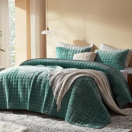 LEAONME Velvet Quilt Oversized California King-120''x120'', Lightweight Aqua Green Velvet Comforter Set with 2 Pillow Shams, Oversized Bedspread Coverlet Quilted Bedding Set for All Season