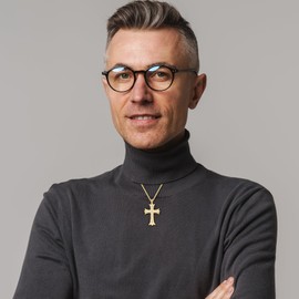 SugarTang Moissanite Cross Necklace for Men and Women, Diamond Cross Necklace, Gold Plated/S925 Sterling Silver Cross Pendant Necklace for Women, Father's Day (Gold)