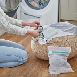 Lakeland 3 Recycled Plastic Laundry Washing Bags – Various Sizes Up to 40cm x 50cm Eco-Friendly