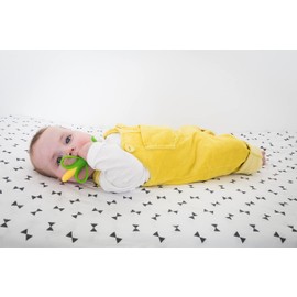 Nuby Soothing Corn Teether, Green, Green