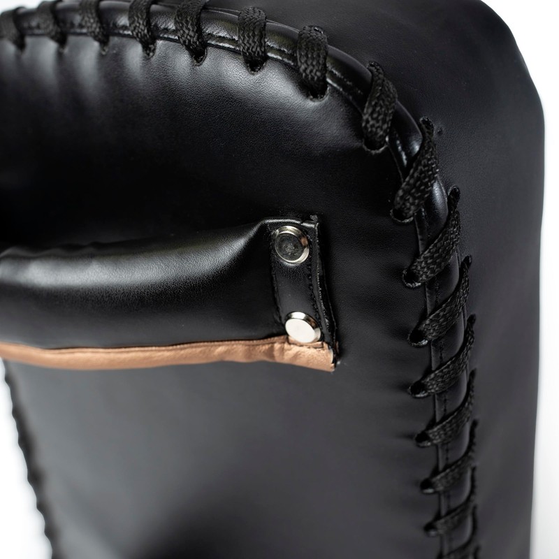 Everlast Titan Thai Pad – Muay Thai Pads for Kickboxing,