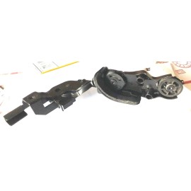 None 2004-2010 Sienna  sliding door motor Bracket -Passenger Side