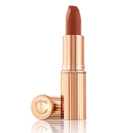 Charlotte Tilbury Matte Revolution Lipstick - Long Lasting, Matte Lipstick with Buildable Color & Lip-Loving Ingredients - Creamy, Easy to Blend Formula - Super Fabulous