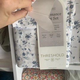 Threshold Performance Sheet Set Threshold Twin/Xl Twin  Wing Floral Sheet