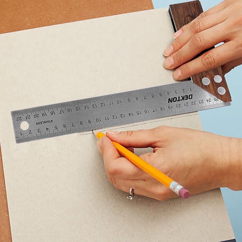 DEKTON DT55325 6 Mini Tri Square, 240 V, Black/Red