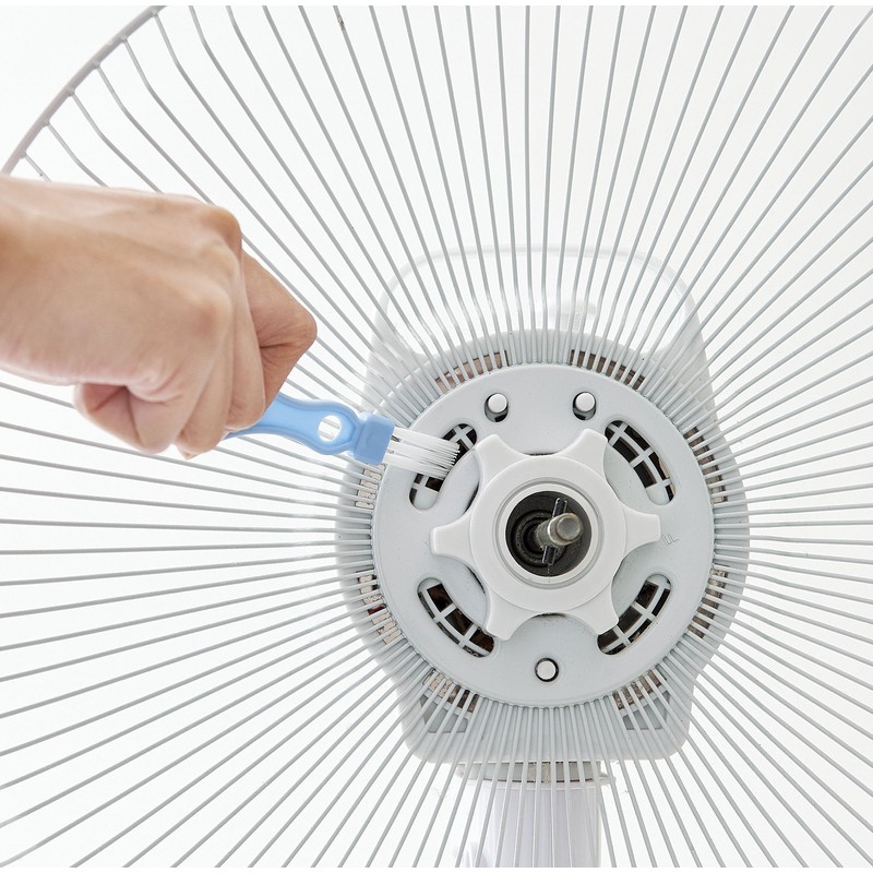 kozitto Remove Dust Pull Out The Fan Ball Brush 90376
