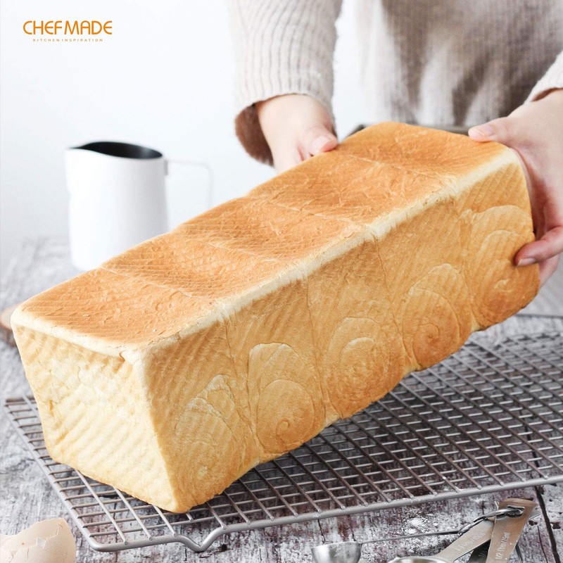 CHEFMADE Loaf Pan with Lid,Commercial Pullman Bread Pan 2.2Lb Dough
