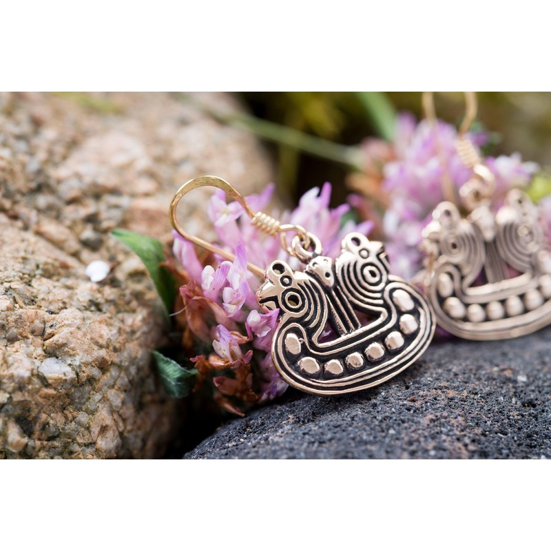 WINDALF Viking Earrings Odins Raven 1.7 cm Nordic Earrings Bronze,