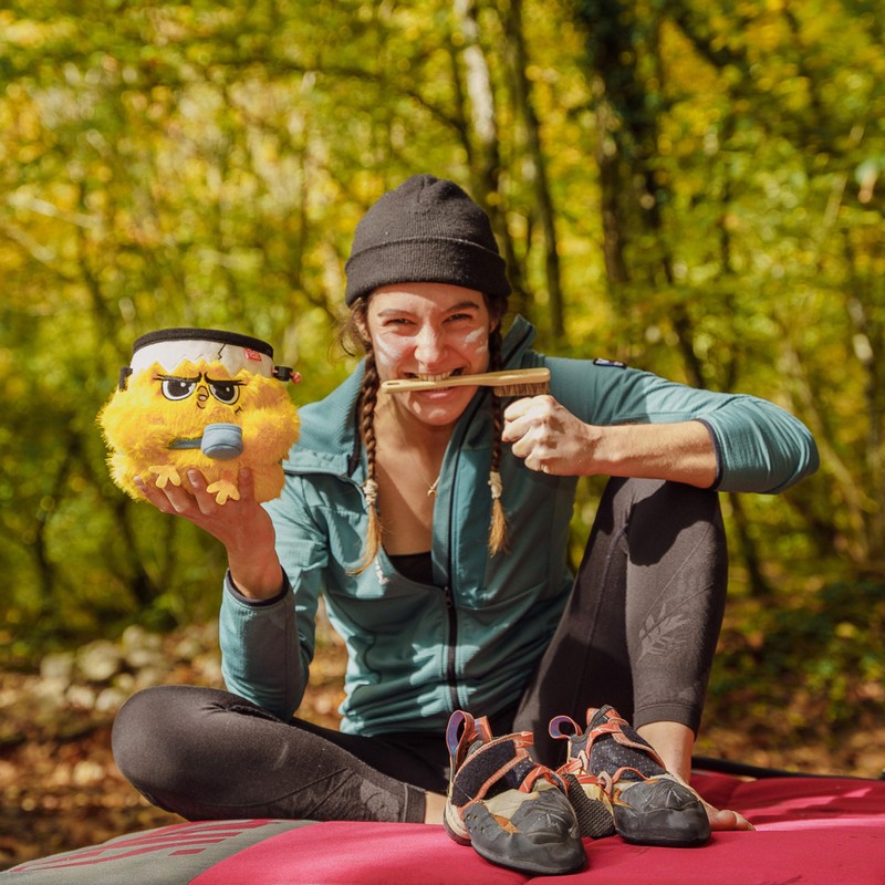 YY Vertical Chick Rock Climbing Chalk Bag, Perfect for Both